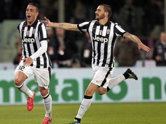  佛罗伦萨主席现场督战，紫百合终结连败颓势  